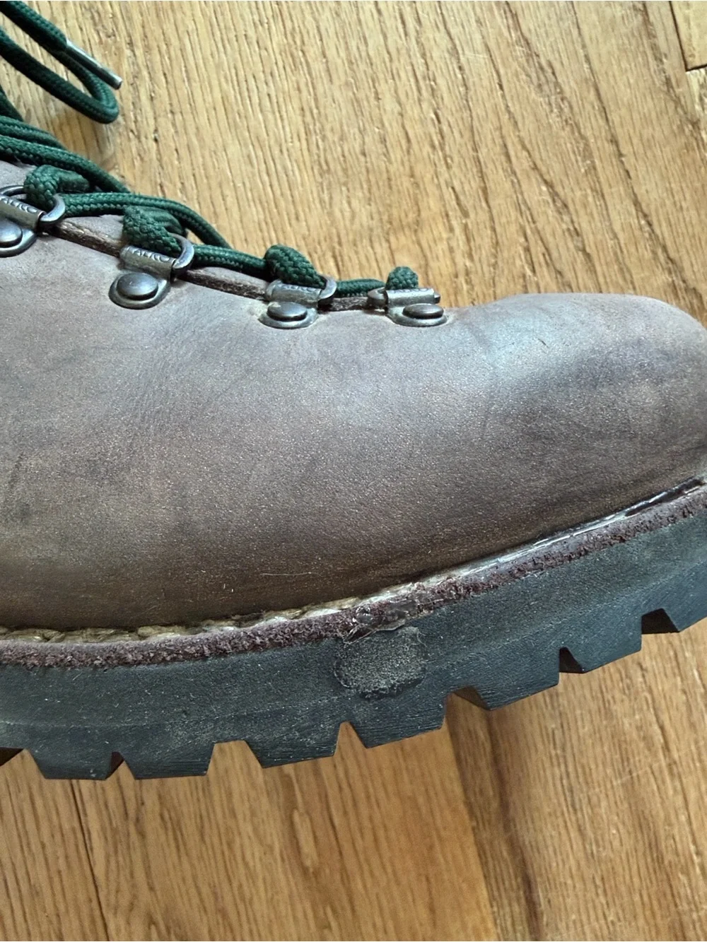 Vintage EMS Eastern Mountain Sports Made in Italy Leather Hiking Outdoor Boots